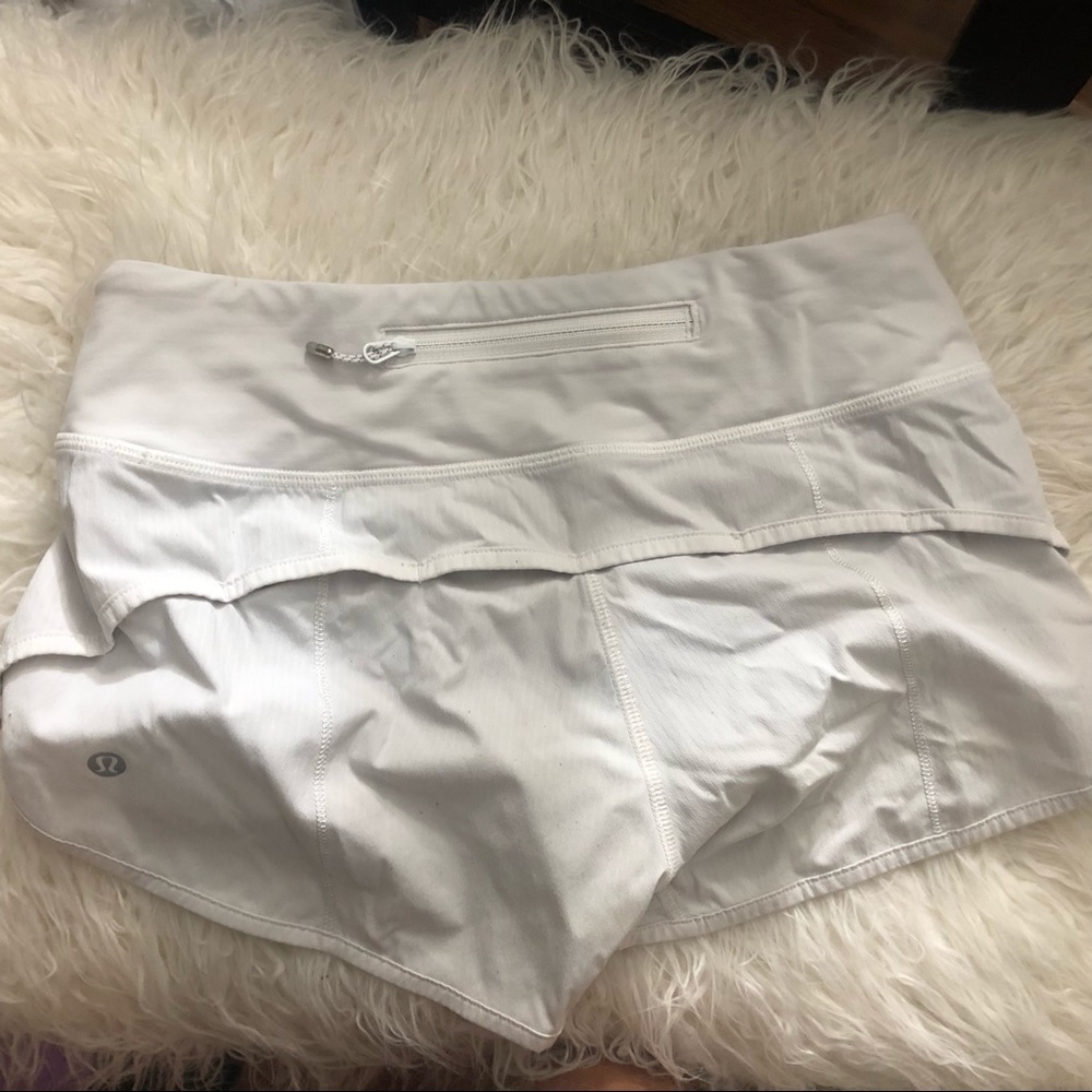 White Speed Up lululemon shorts
